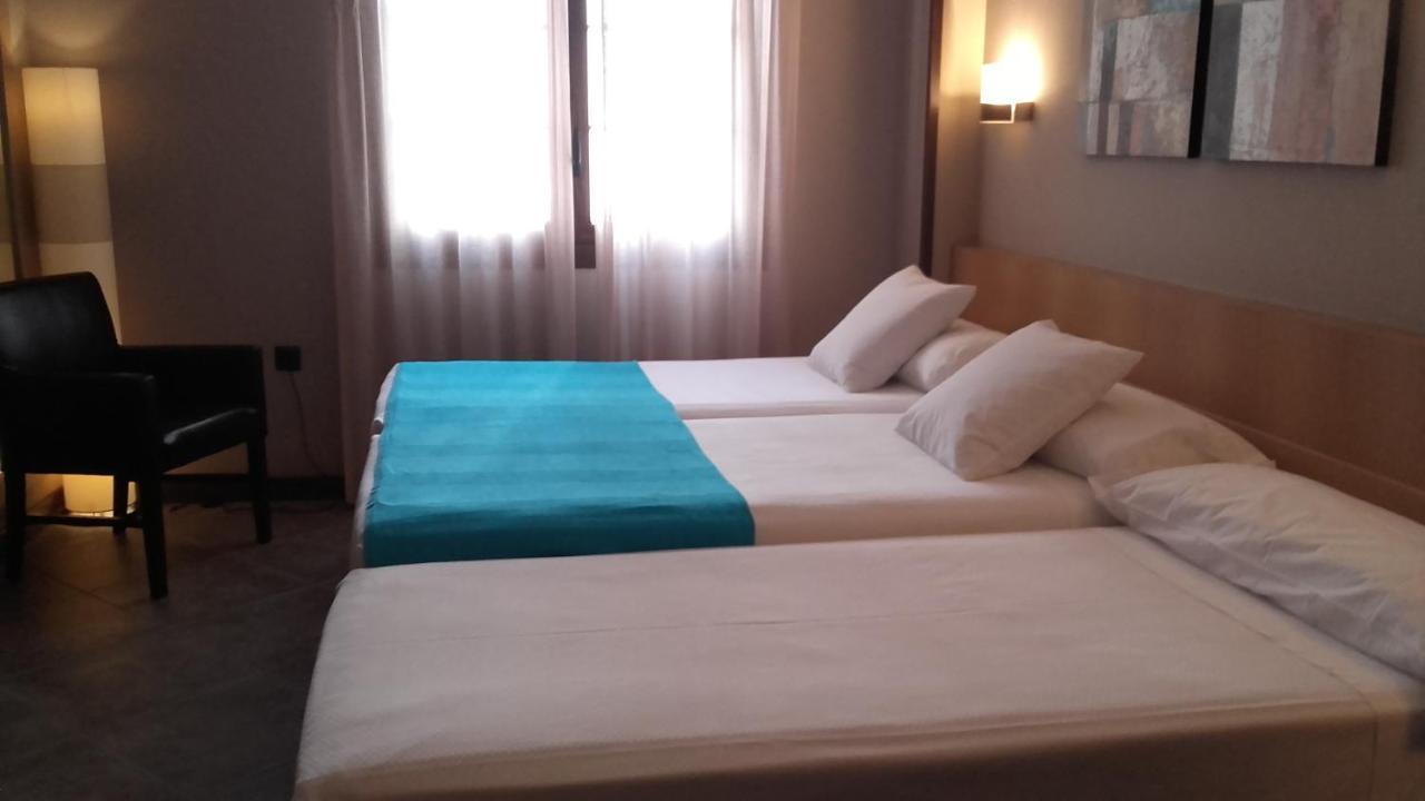 Hostal Rural Villa Vieja Olite Luaran gambar