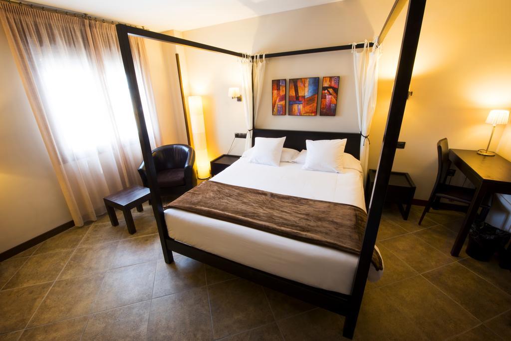 Hostal Rural Villa Vieja Olite Luaran gambar